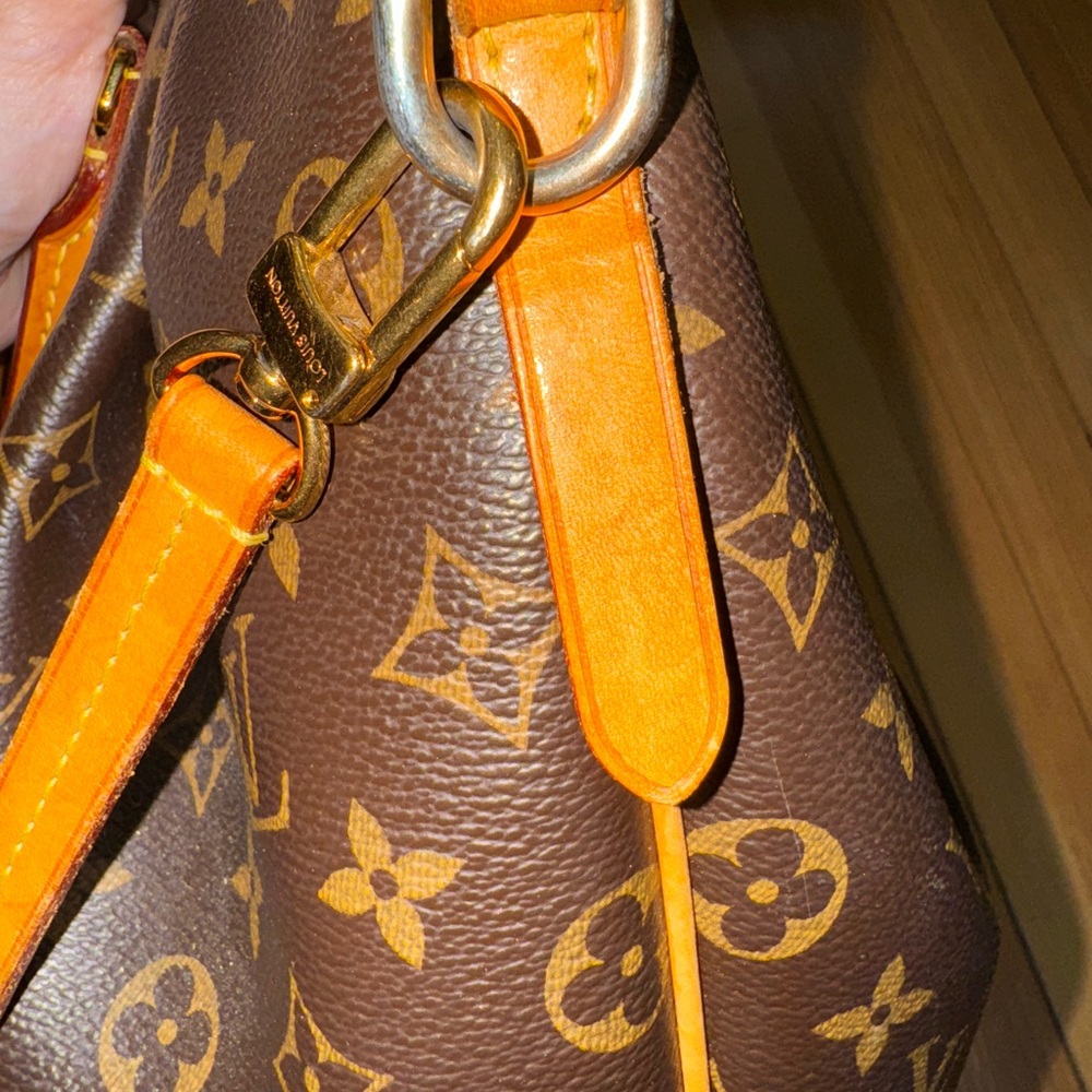 Louis Vuitton Turenne GM size - Picture 12 of 14